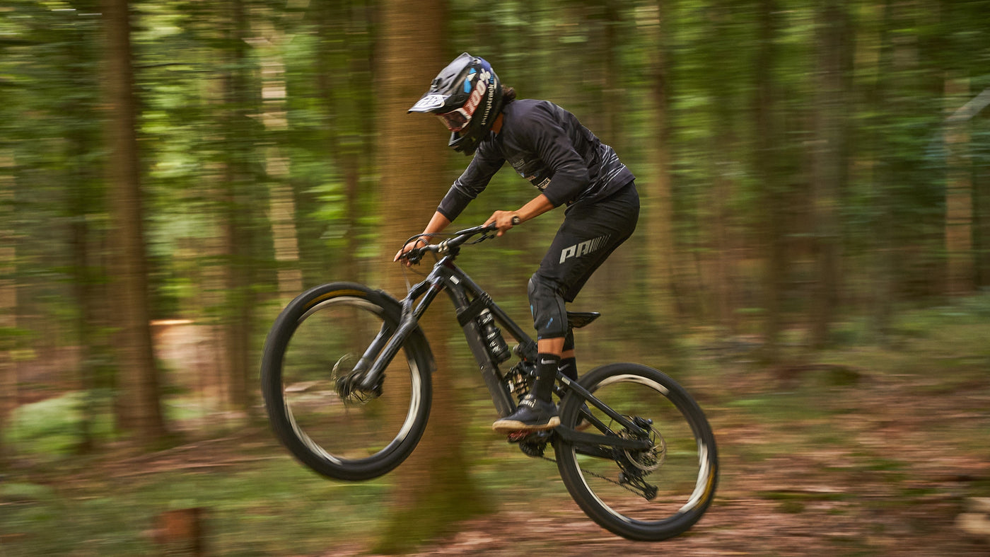 Linus Ott auf dem MTB