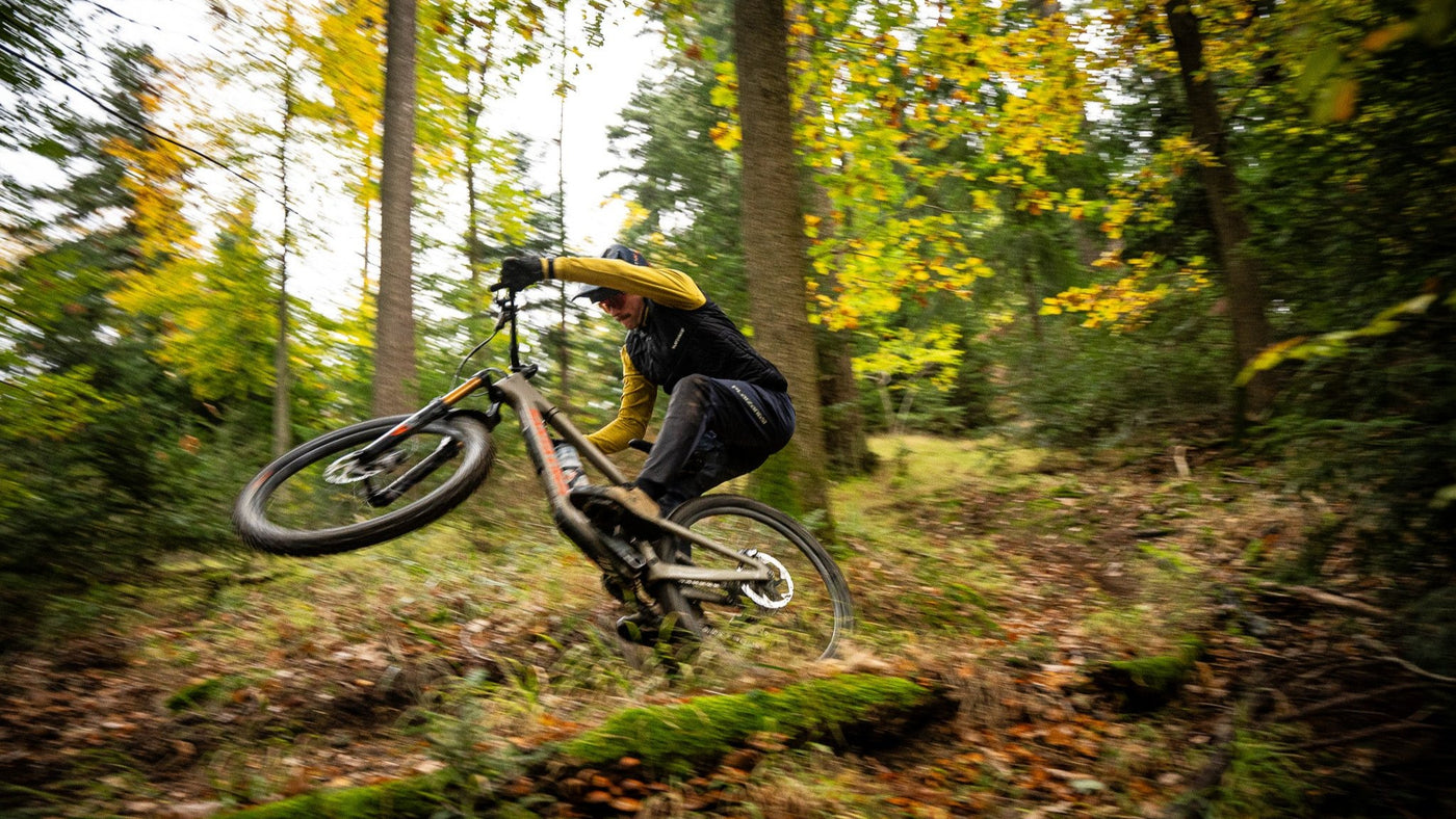 Heinrich Suechting in Aktion, Fahrer trägt MR-SL Trikot in Gelb