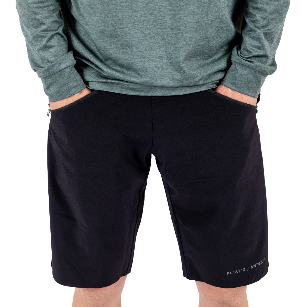 Trace Shorts Schwarz 2026