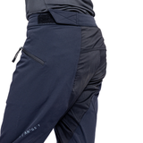 Kinder MTB-Hose für den Herbst, CF Hybrid in Schwarz - Detailansicht Hosenboden