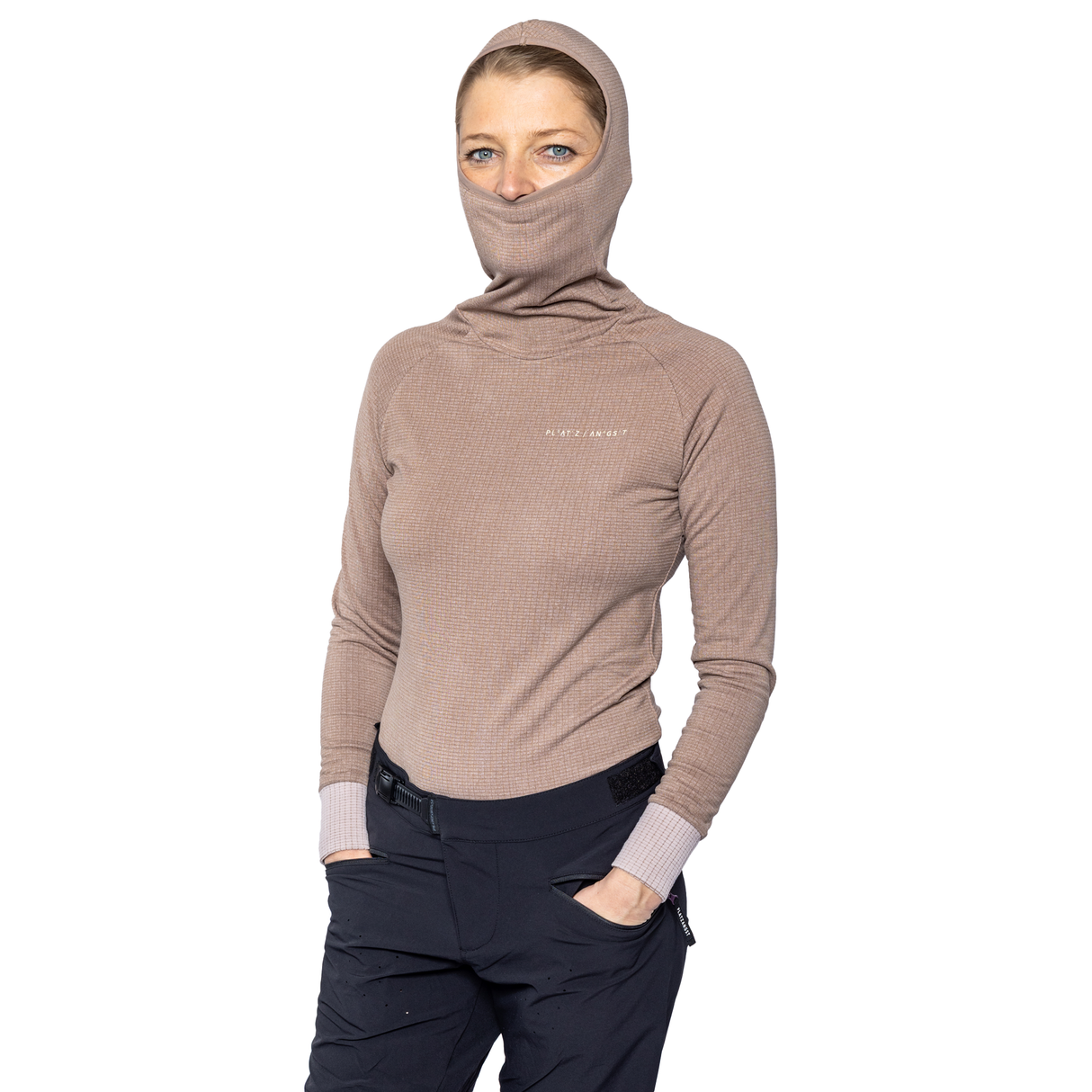 Damen Wintertrikot mit Kapuze - Bild von vorne mit Kapuze über dem Kopf