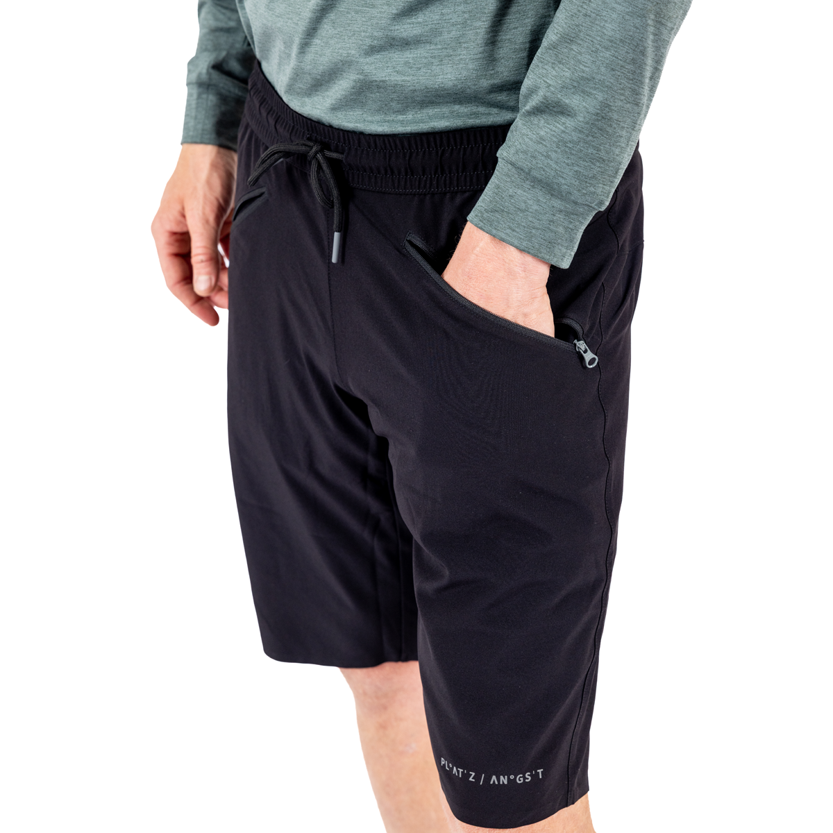 Trace Shorts Schwarz 2026
